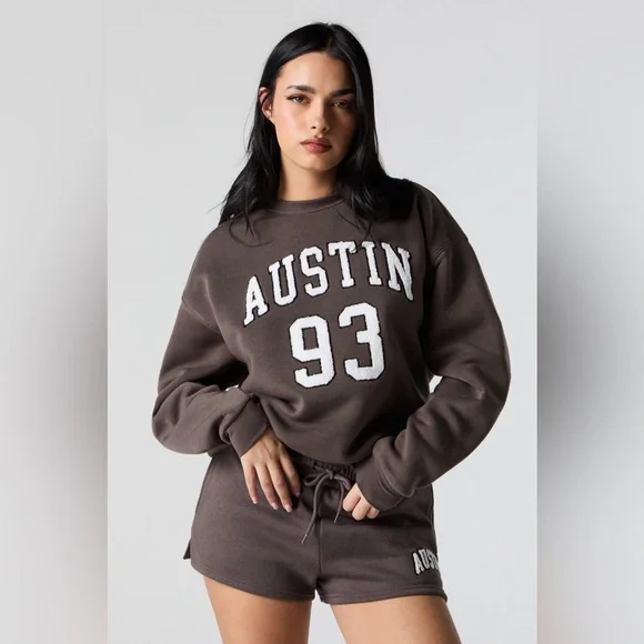 Refuge Austin White Chenille Embroidered Fleece Charcoal Grey Sweatshirt - Picture 2 of 9